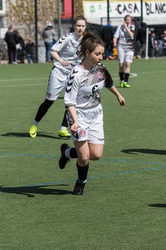 Bild 28 - B-Juniorinnen St.Pauli - C-Juniorinnen SV Steinhorst : Ergebnis: 1:2